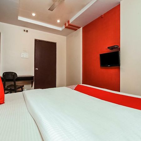 Oyo 28856 Manjeera Inn Visákhapatnam Kültér fotó