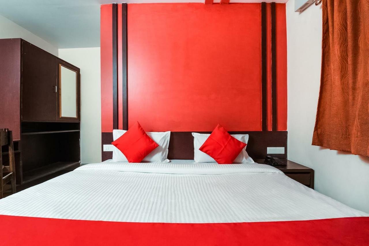 Oyo 28856 Manjeera Inn Visákhapatnam Kültér fotó
