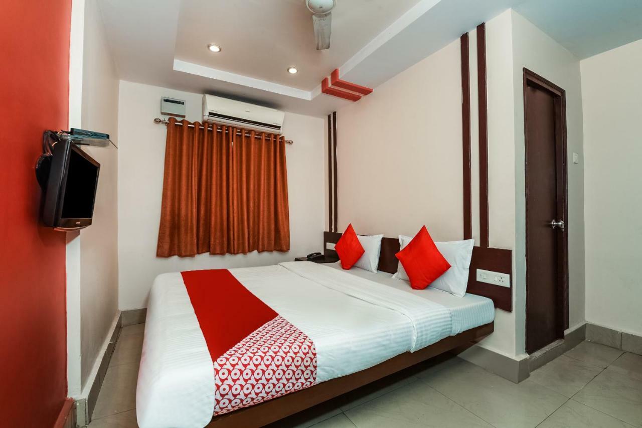 Oyo 28856 Manjeera Inn Visákhapatnam Kültér fotó