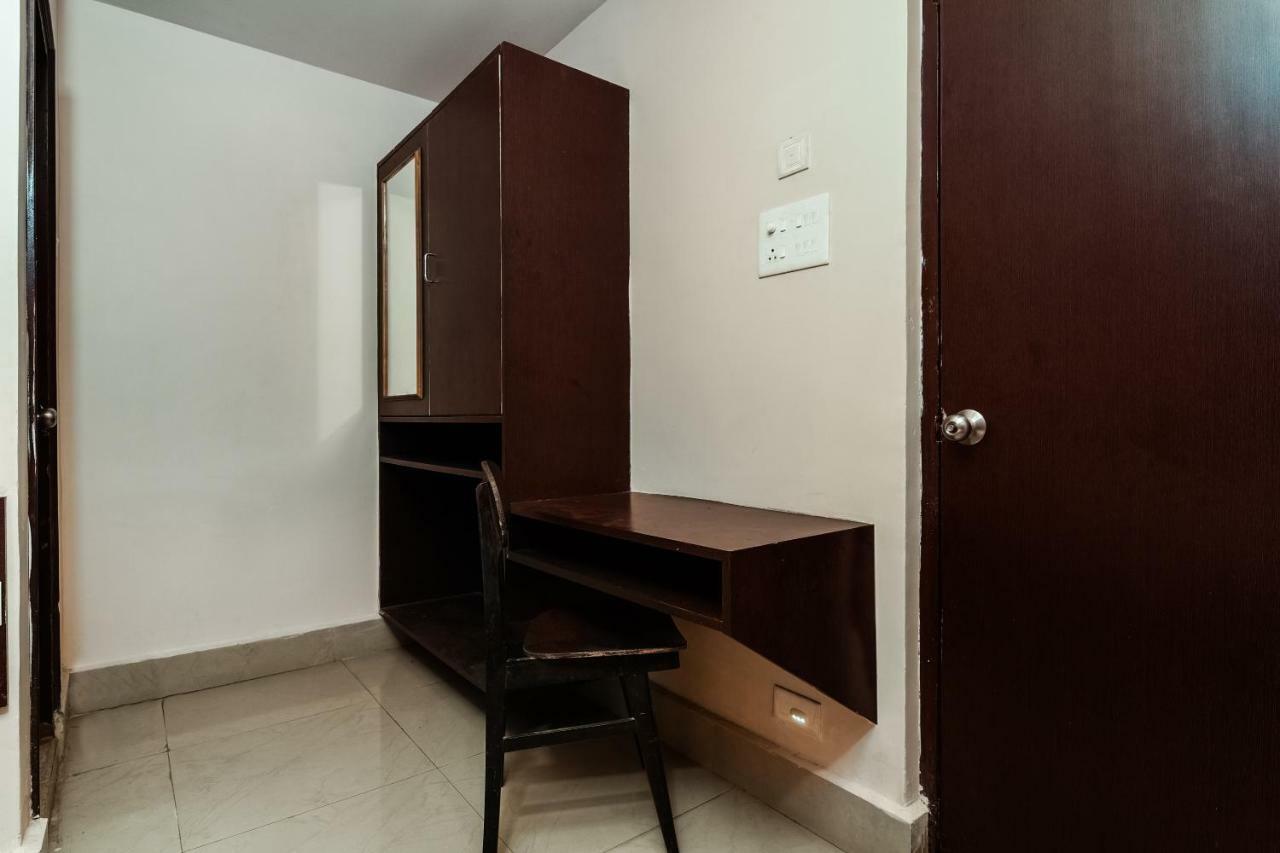 Oyo 28856 Manjeera Inn Visákhapatnam Kültér fotó