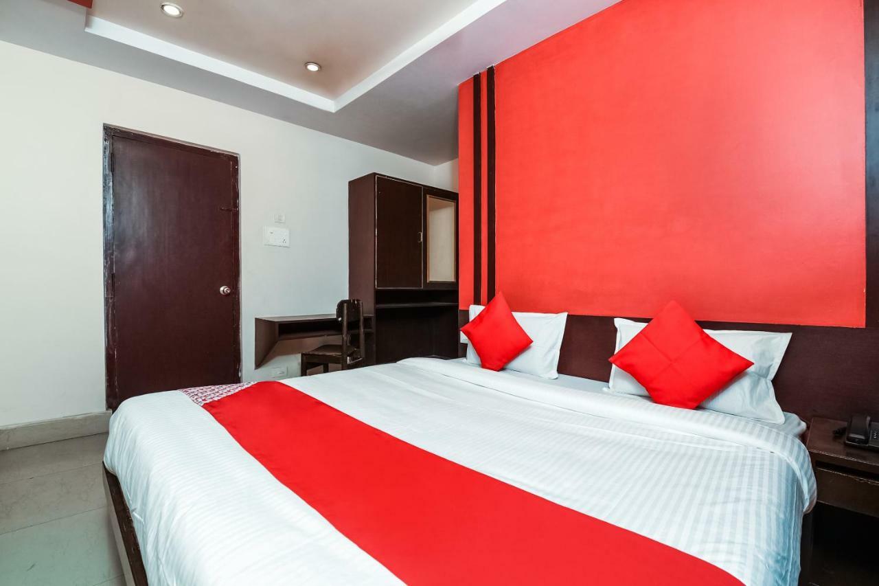 Oyo 28856 Manjeera Inn Visákhapatnam Kültér fotó