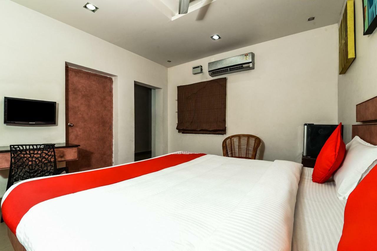 Oyo 28856 Manjeera Inn Visákhapatnam Kültér fotó