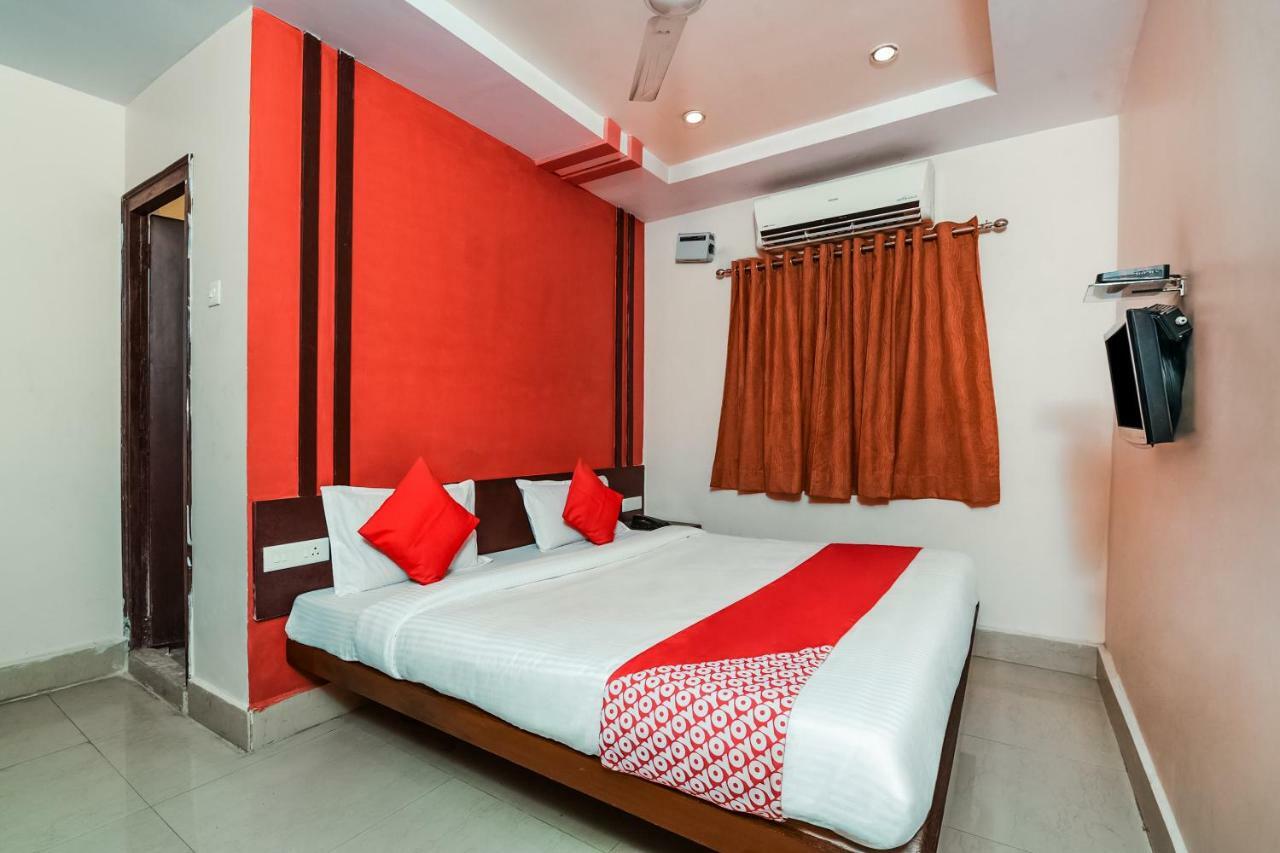 Oyo 28856 Manjeera Inn Visákhapatnam Kültér fotó